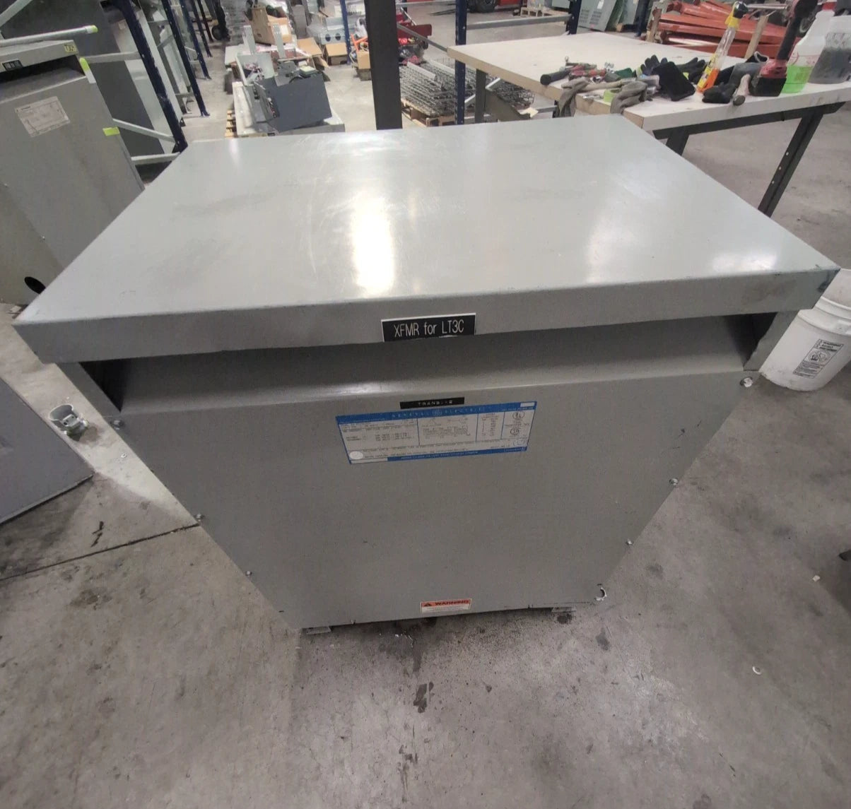 112.5KVA GE Transformer 9T23B3875 Pri 480V Sec 208/120V 3PH Indoor Encl Type QL Used