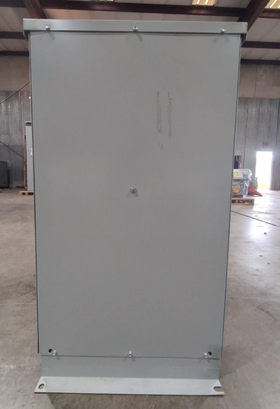 112.5kVA General Electric 9T11C1005G03 Transformer 480V 208V/120V 3PH TYPE 3R Used