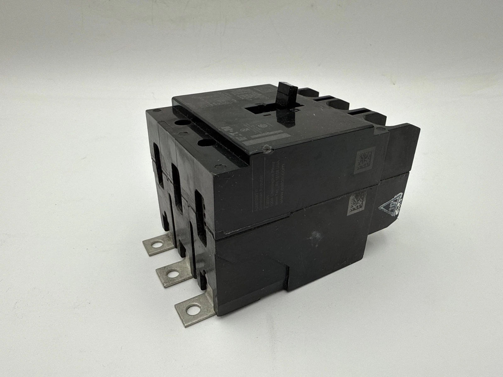 Eaton GHB3100 Circuit Breaker Bolt On 100A 277/480V 3P 14kA 100 Amp 3 Pole NEW Used