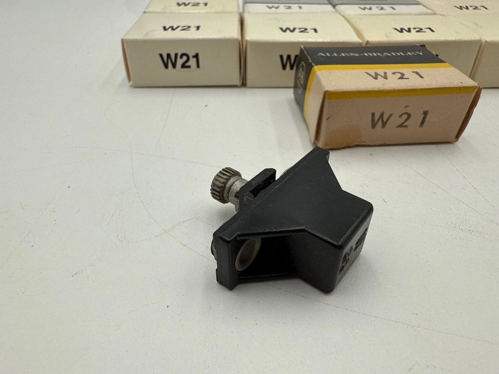 9PC Lot Allen Bradley W21 Thermal Overload Relay Heater Element Unit W-21 New