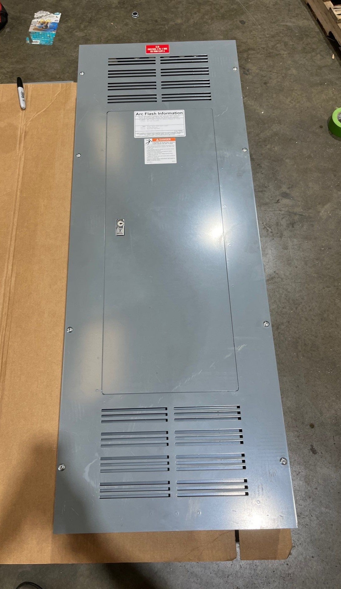 Square D NQOD442L400 Panelboard 400A 3PH 208Y/120V 4W MLO Panel 400 Amp 42 Cir Used