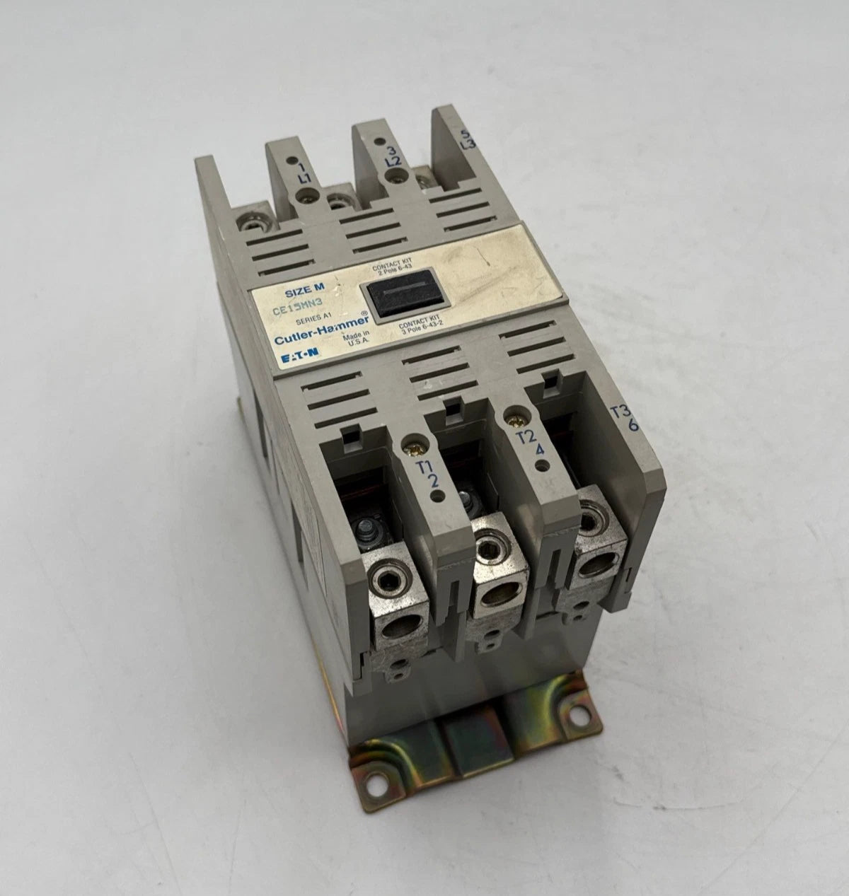 Cutler Hammer CE15MN3 Contactor 105A 3P 600V 3PH 100HP Max Coil 110/120V Used