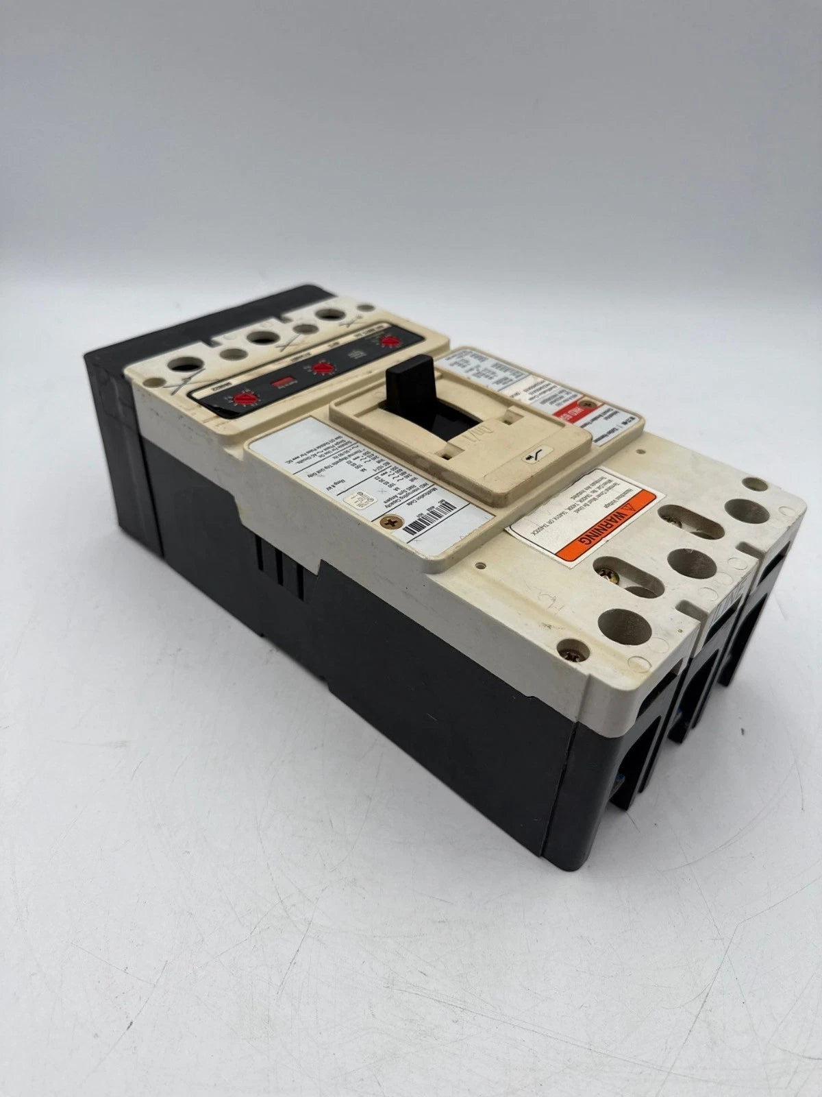 Eaton HKD3400X15 Circuit Breaker 400A 3P 600V 3PH HKD 65k 400 Amp 3 Pole Used