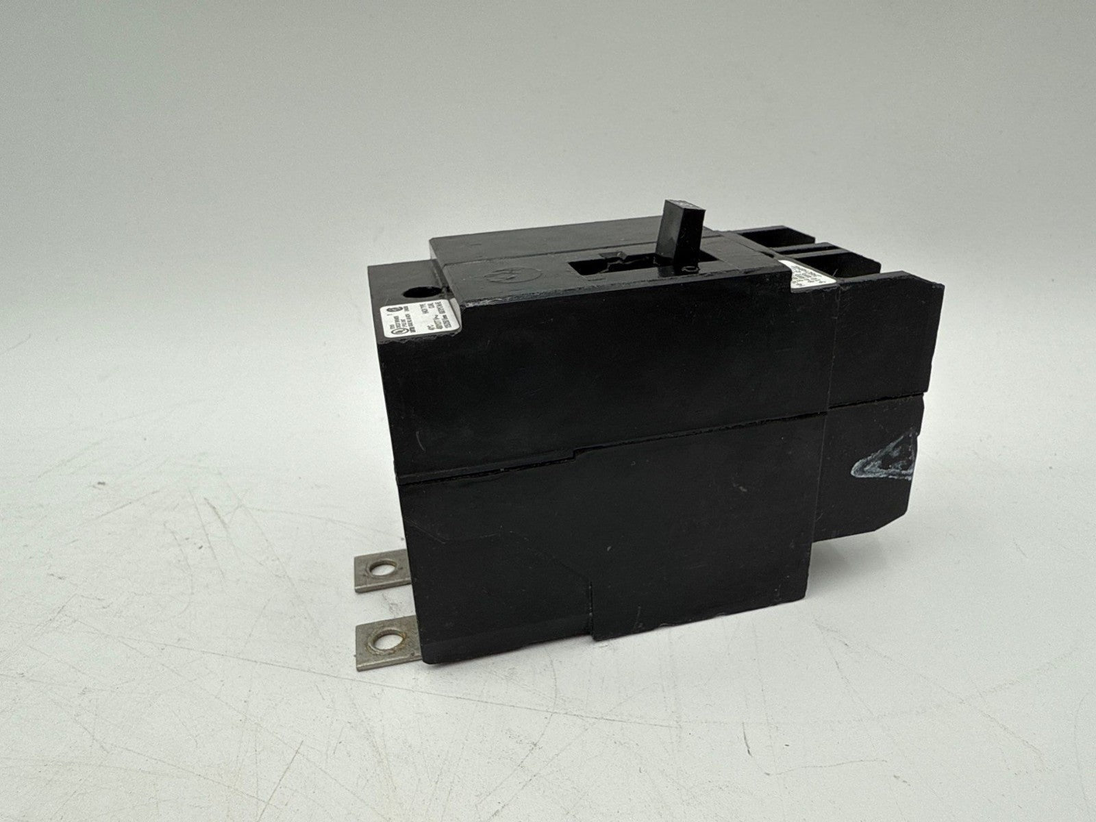 Eaton GHB2035 Bolt On Circuit Breaker 35A 277/480V 2P GHB 35 Amp 2 Pole Cutler Used