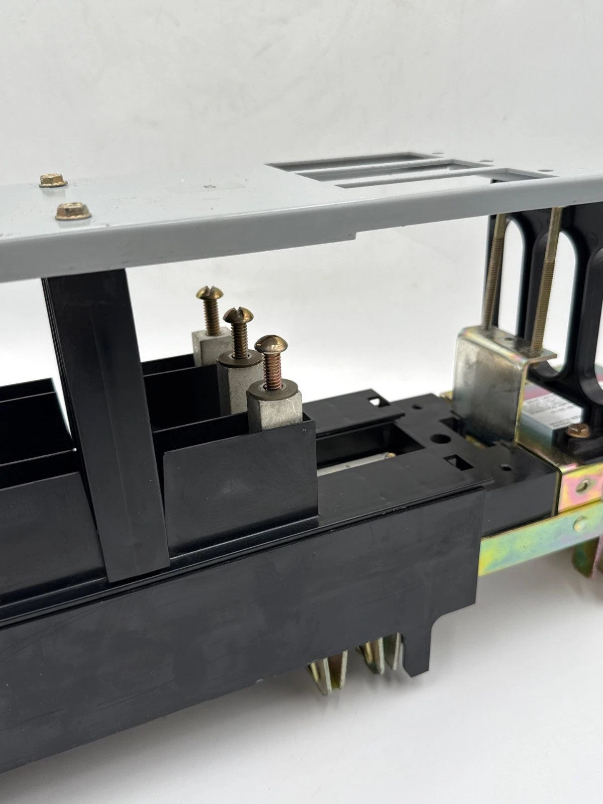 GE AMC6QD APN Circuit Breaker Module 450A 240V Max 6 Pole TQD THQD Spectra Serie Used