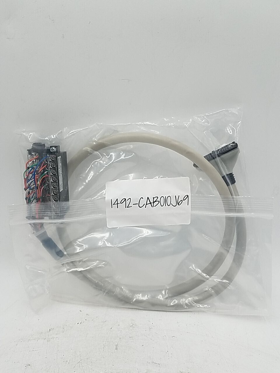 Allen-Bradley 1492-CAB010J69 New