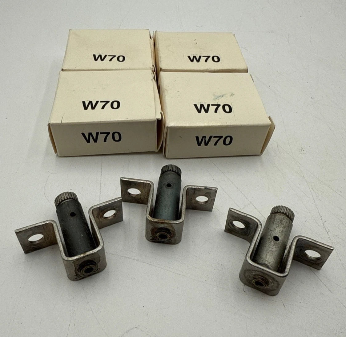 7PC Lot Allen Bradley W70 Thermal Overload Relay Heater Element Unit 48.5A W-70 New