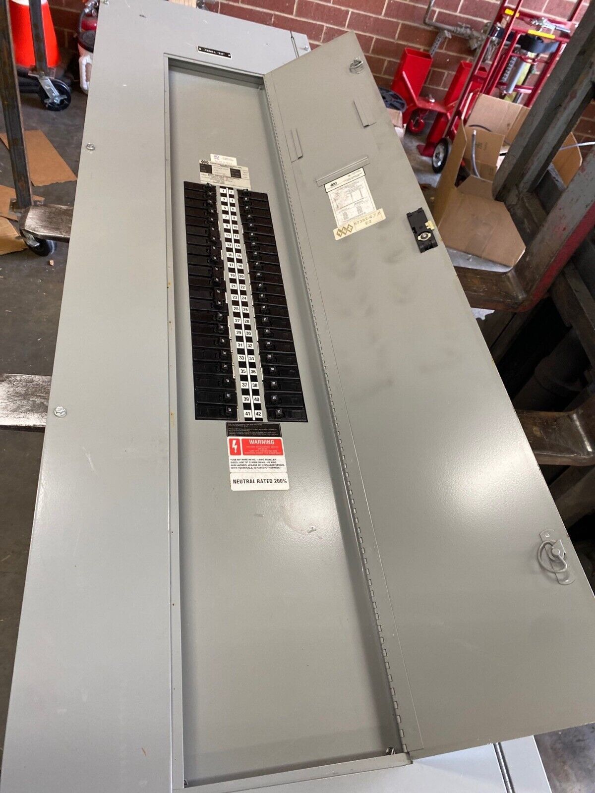 IEM PIU75 Panelboard 400A 208Y/120V 3PH 4W 42 Circuit Indoor Encl MLO 400 Amp P460 Used