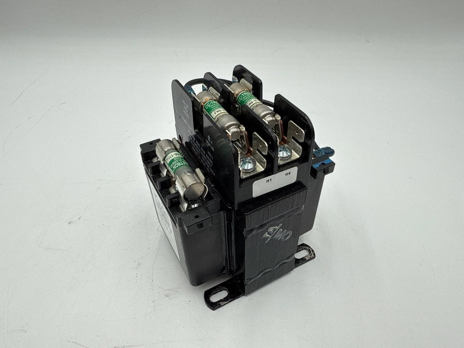 100VA Cutler Hammer C0100E2AFB Control Transformer 50/60Hz 240/480V Pri 120V Sec Used