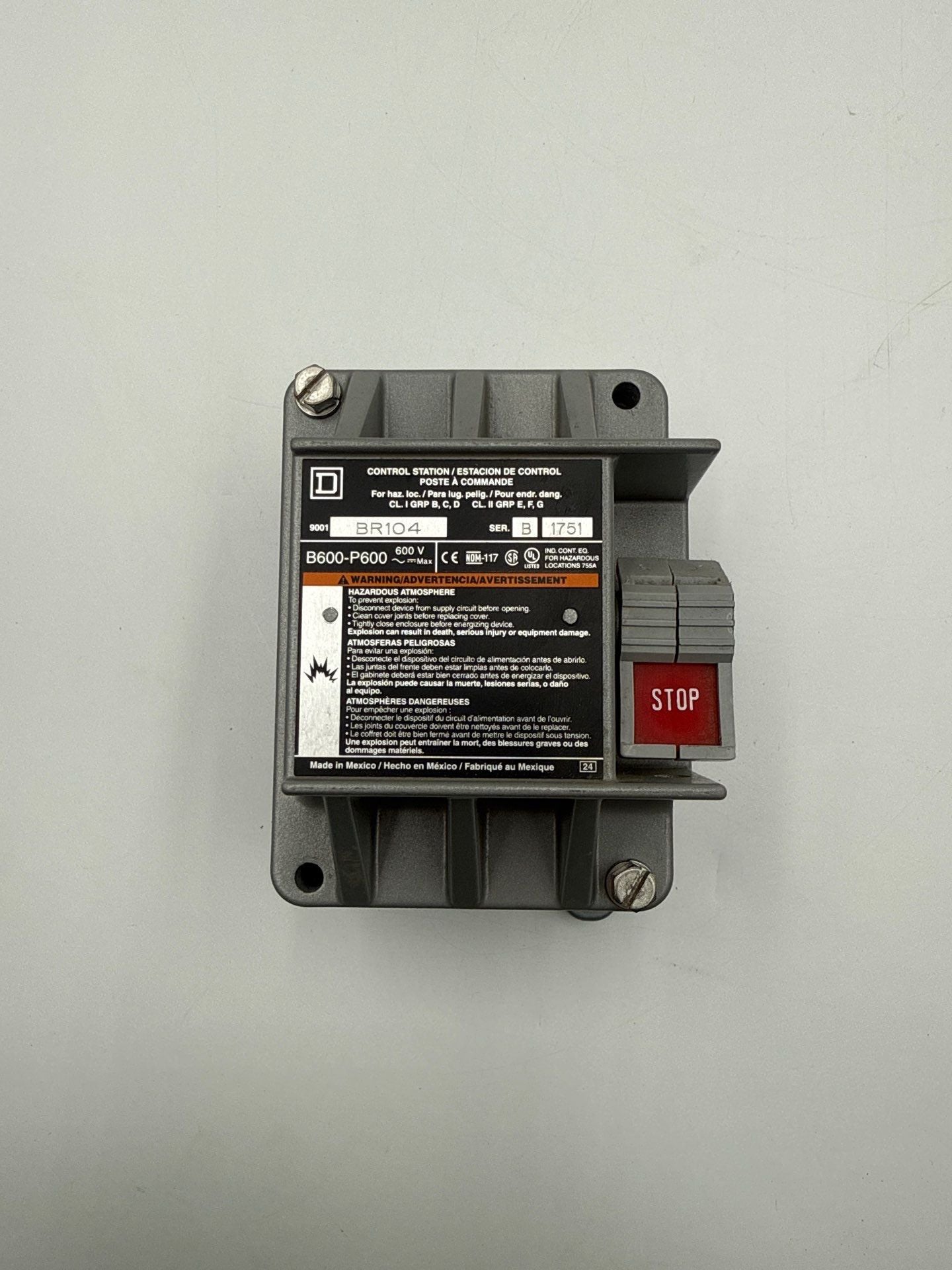 Square D 9001 BR104 Explosion Proof Control Station 600V Switch Hazardous Location Used