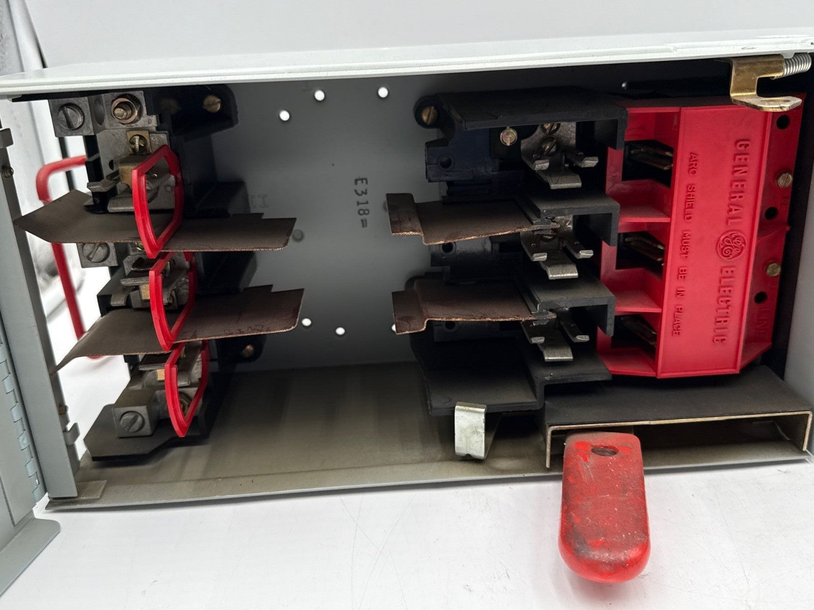 GE ADS36100HD Fusible Panelboard Switch 100A 3P 600V SPECTRA SER 100 Amp 3 Pole Used