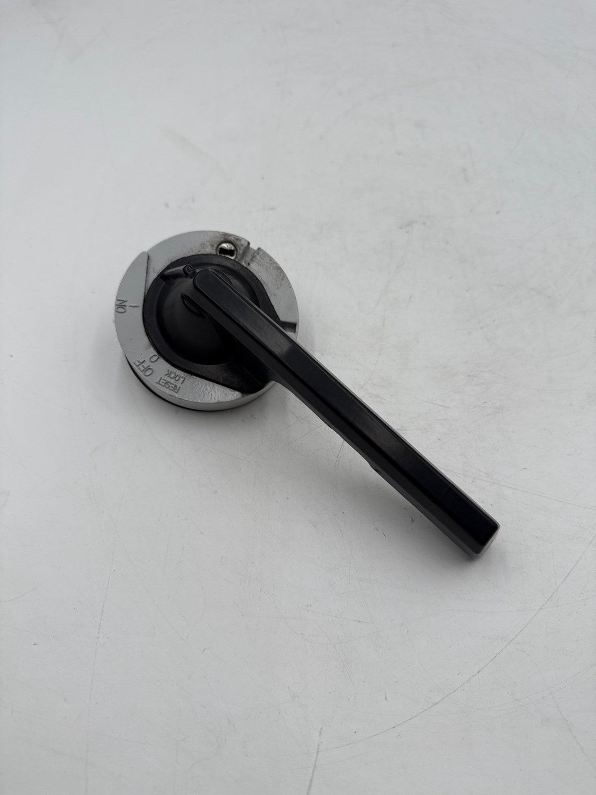 Square D 9421LH6 Handle for Circuit Breaker Operating Mechanism 6" Switch Assy Used