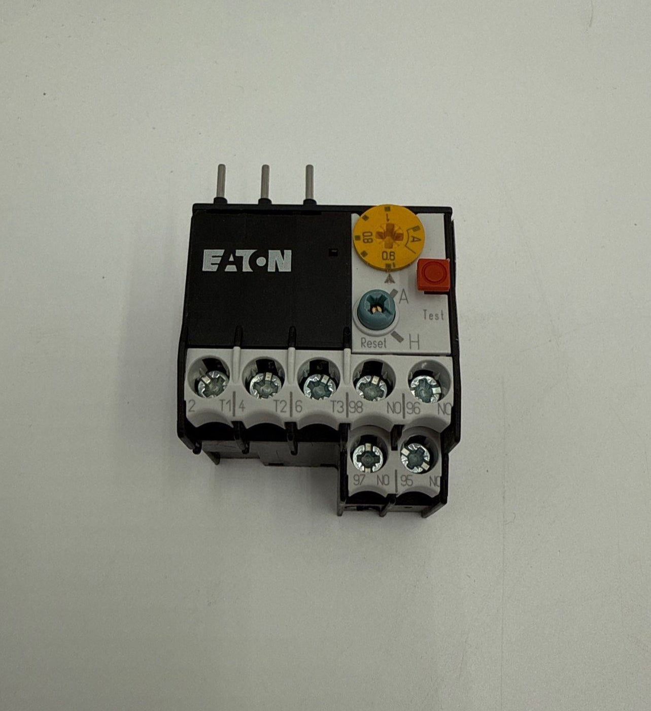 Eaton XTOM001AC1 Mini Overload Relay 0.6-1A ZE-1.0 Direct Mount 1NO 1NC New