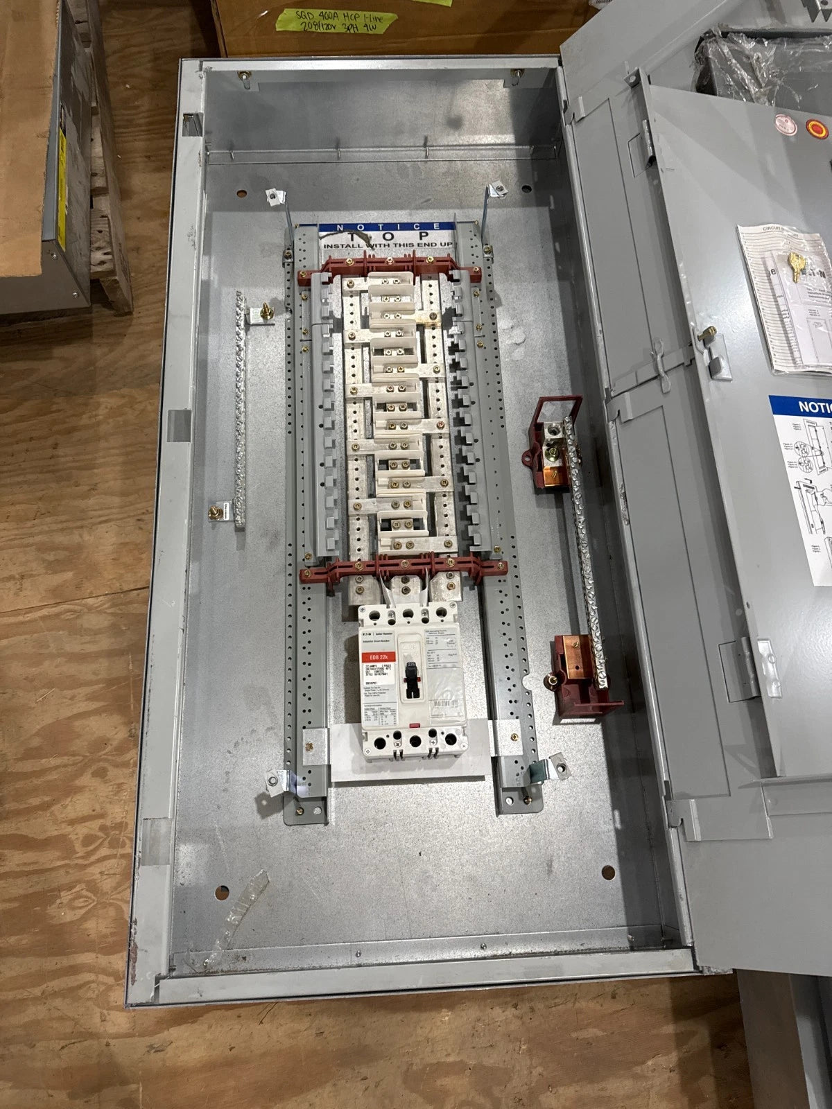 Eaton PRL1A Panelboard 225A 208/120V 3PH 4W MCB Panel 225 Amp 30 Cir EDB3225 New