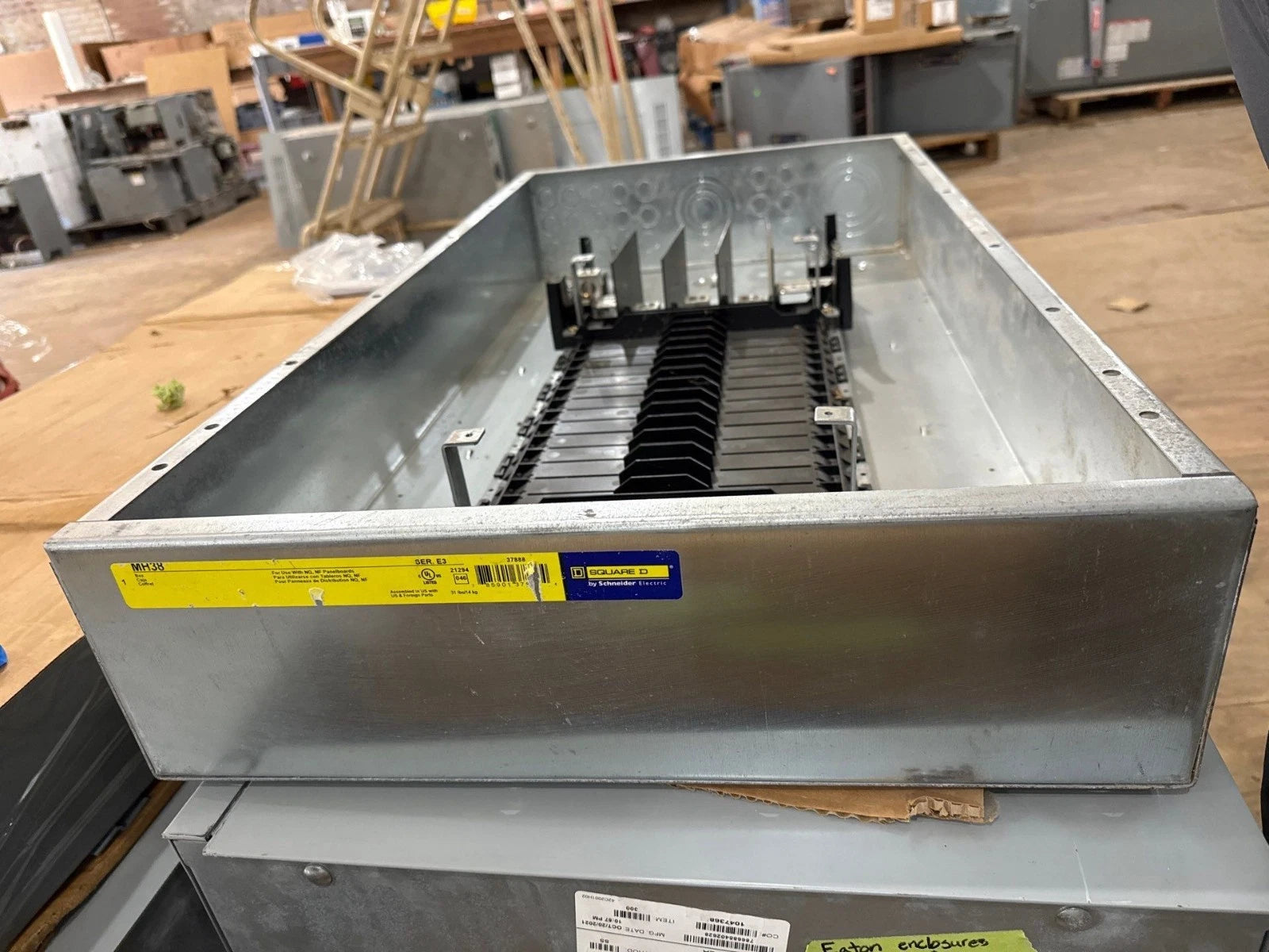 Square D NF430L2C Panelboard 250A 600/347V 3PH 4W NF MLO Panel 250 Amp 30 Cir New