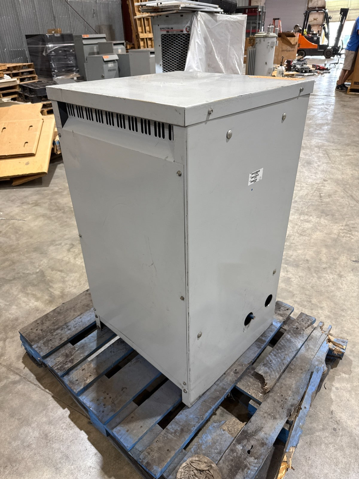 50kVA Eaton T20P11S50EE Transformer Pri 240/480V Sec 120/240V 1PH Indoor Encl Used