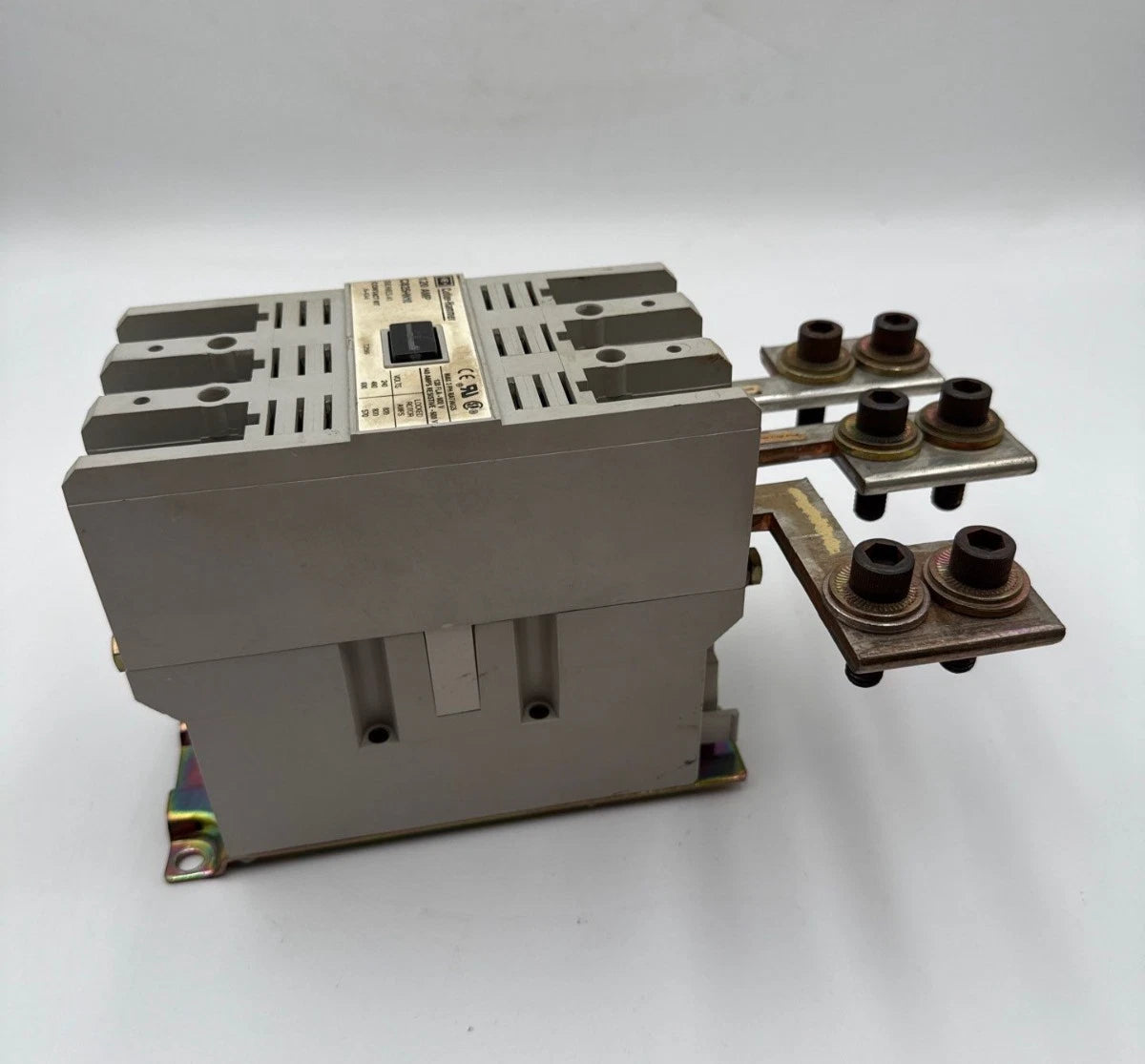 Cutler Hammer C825HN10 Contactor 140A 3P 240-600V 3PH Coil 110/120V C825HN10A Used