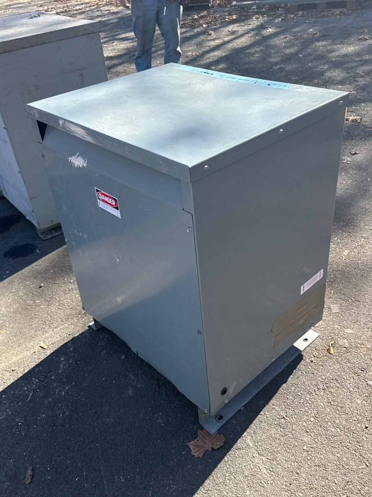 112.5KVA Square D 112T3H Transformer Pri 480V Sec 208/120V 3PH Type 2 Encl Used