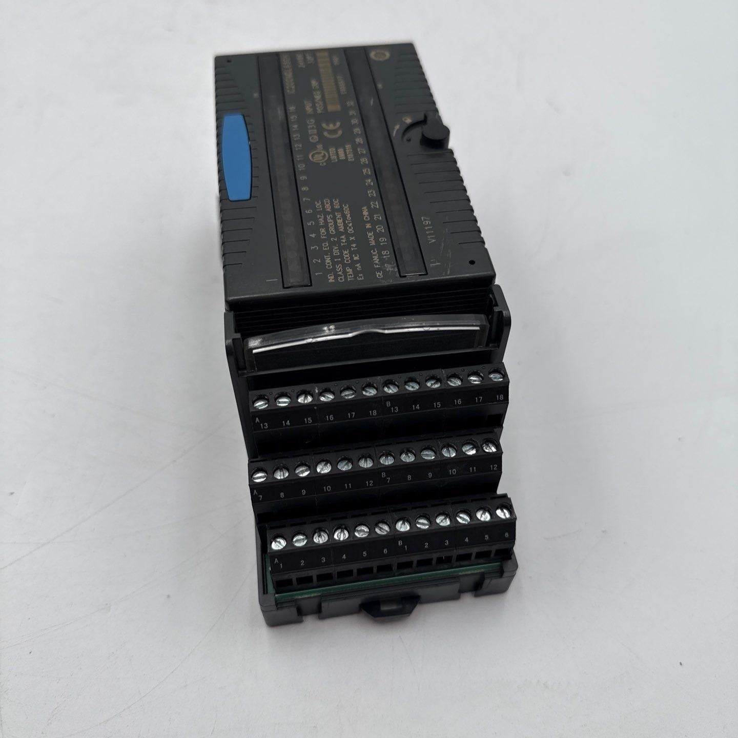 GE Fanuc IC200MDL650H VersaMax Input Module 32 Point 24VDC Used