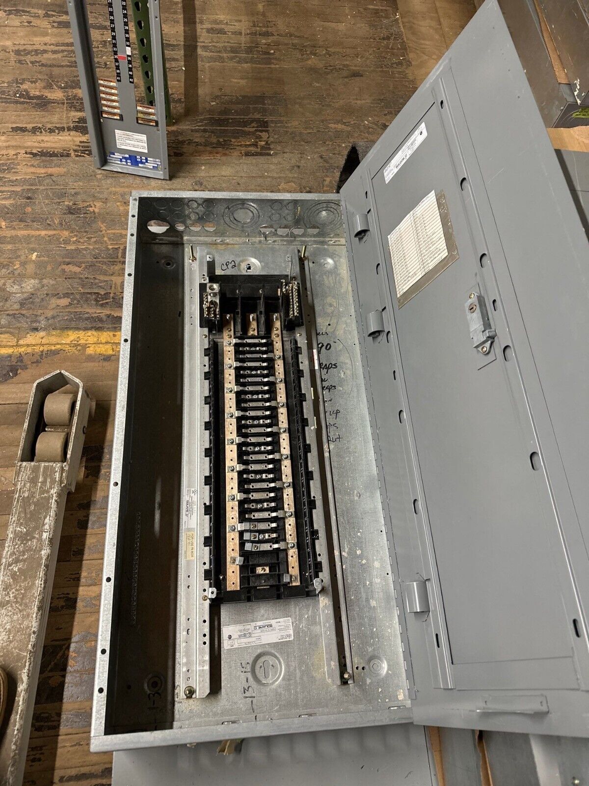 Square D NQOD Panelboard 100A 208Y/120V 3PH 4W 100 Amp Main Lug MLO 42 Circuit P263 Used