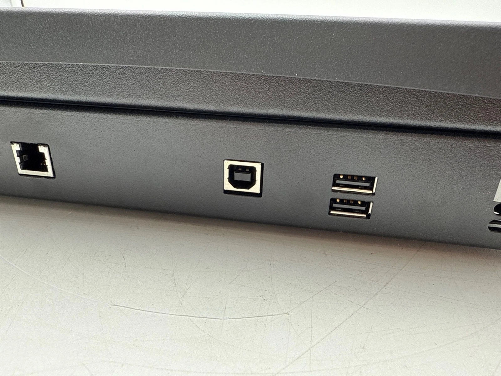 Symmetra PX 0N-9586SYPX 10in Operator Panel Touchscreen Display For UPS System Used