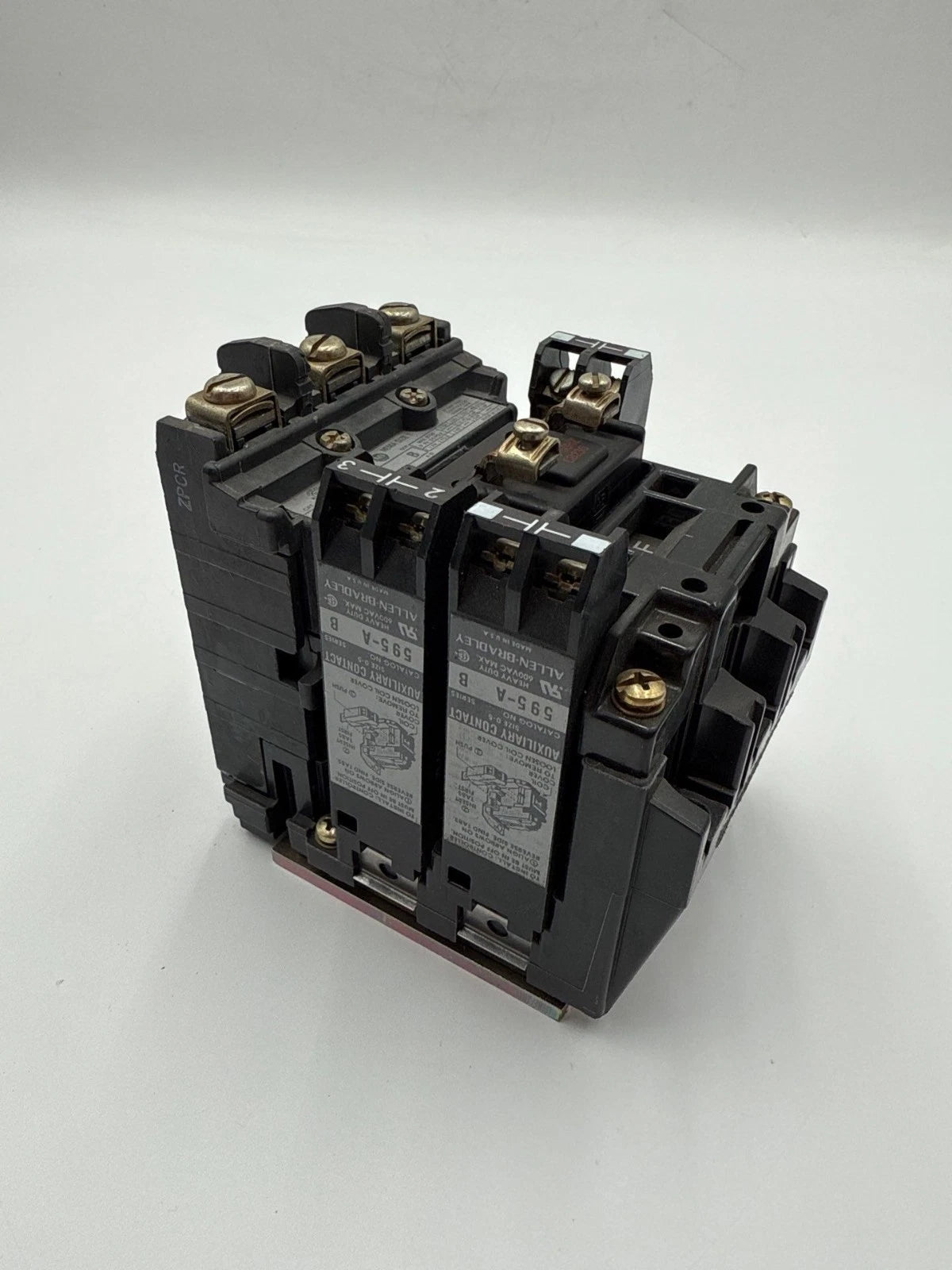 Allen Bradley 500-B0DX21 Contactor NEMA Size 1 27A 3P 600V 10HP Coil 110/120V Used