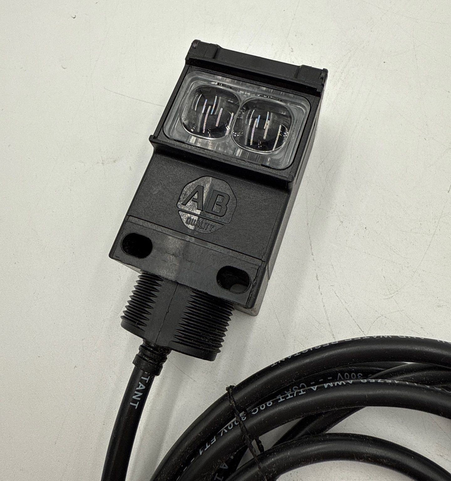 Allen Bradley 42GRP-9043 Ser B Photoswitch Proximity Sensor 264VAC/VDC New