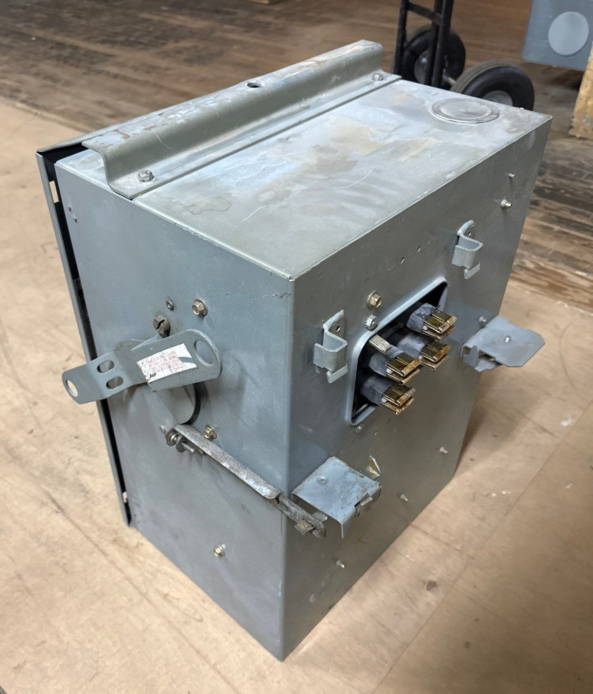 Square D PQ4620G Busplug I-Line Busway Switch 200A 3P 4W 277/480V PQ-4620G Used