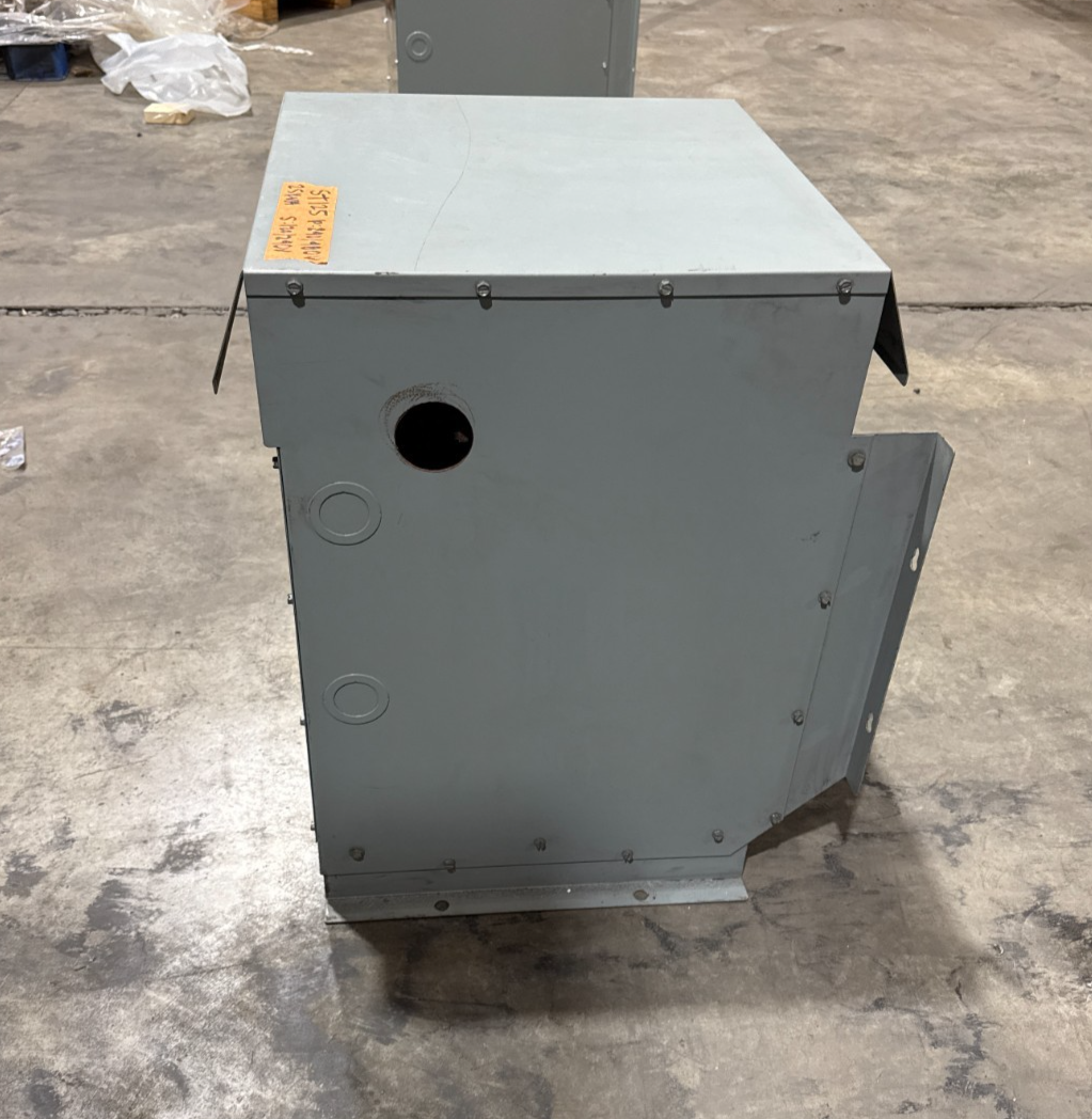 25kVA Hammond NMF025LE Transformer Pri 240/480V Sec 120/240V 1PH Outdoor 3R Encl Used