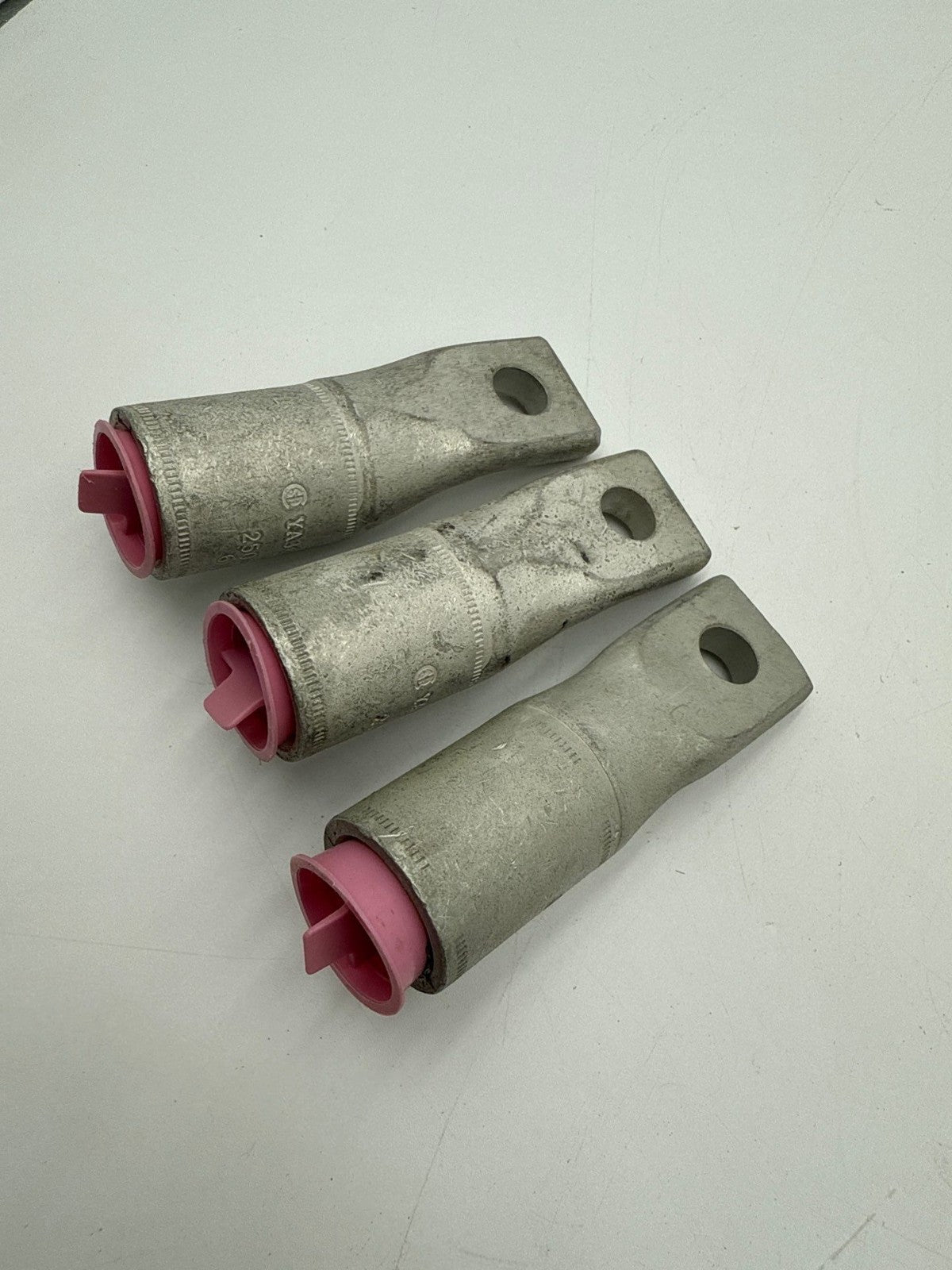 3PC Burndy YA36A9N131TD12E Compression Lug 1 Hole 250-600MCM New