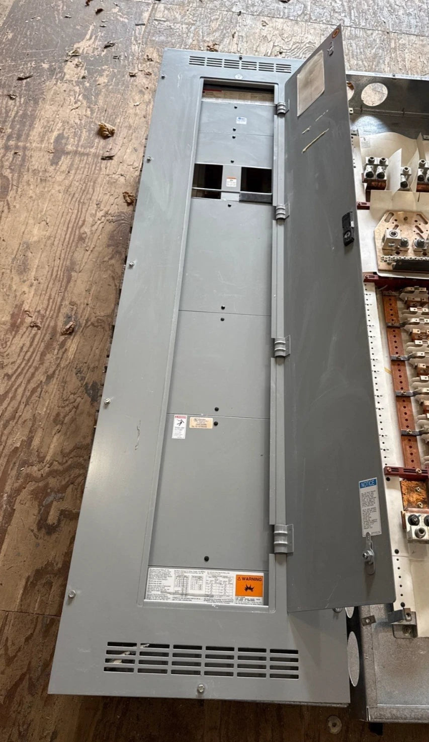 CH PRL3A Panelboard 600A 480/277V 3PH 4W MLO Panel 600 Amp Indoor YS2072 Used