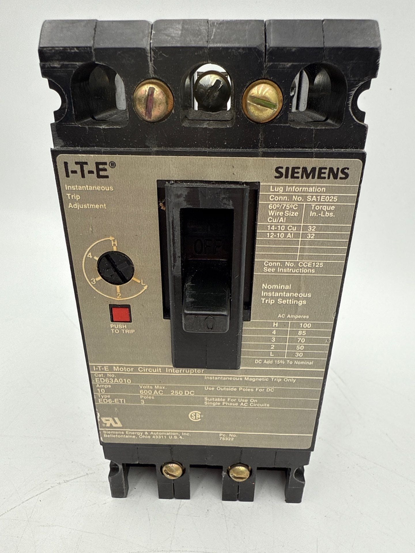 ITE Siemens ED63A010 Circuit Breaker 10A 3P 600V 3PH ED6-ETI 10 Amp 3 Pole Used