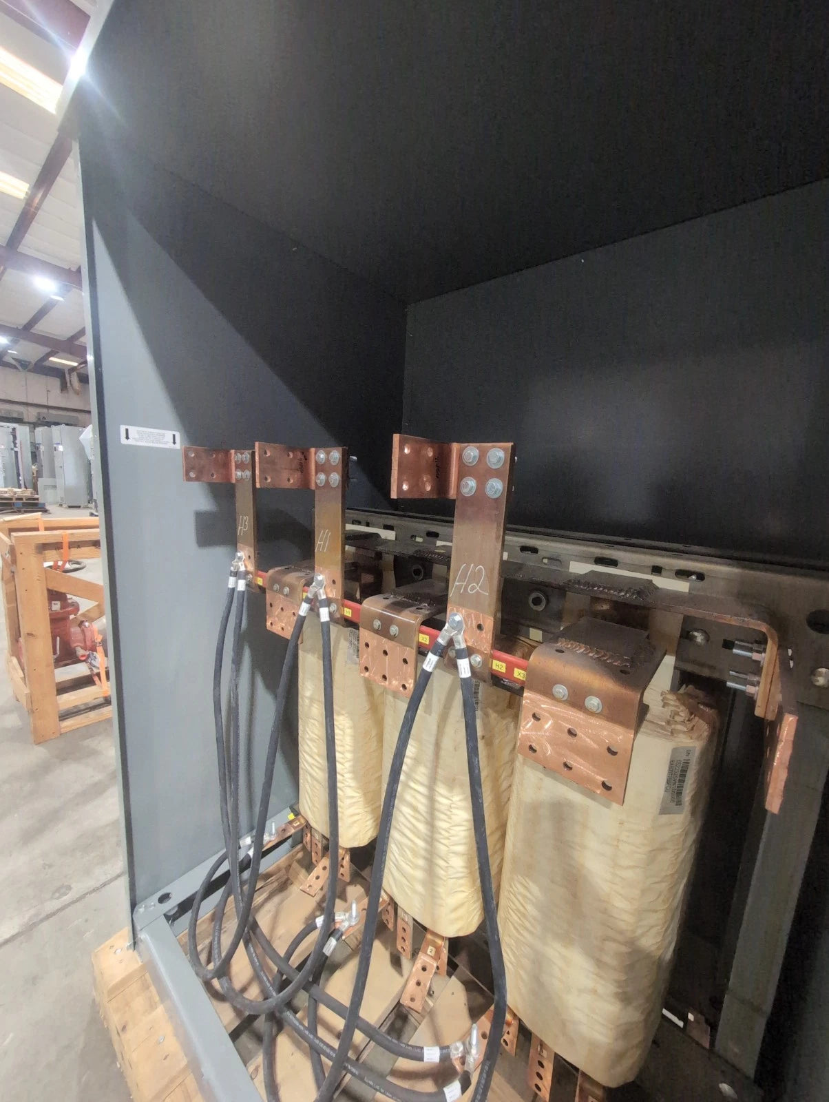 500 kVA Square D EX500T76HFCU Transformer Pri 480V Sec 480/277V 3PH 60Hz New New