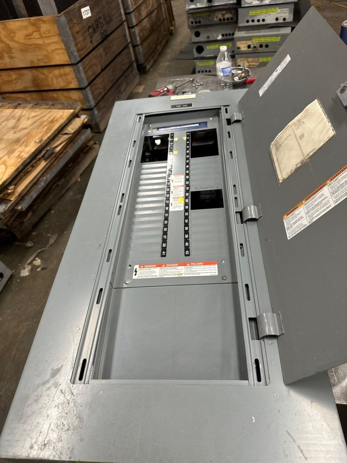Square D NF Panelboard 250A 600V 3PH 4W MLO 42 Cir Main Lug Indoor 250Amp NEMA 1 P370 Used