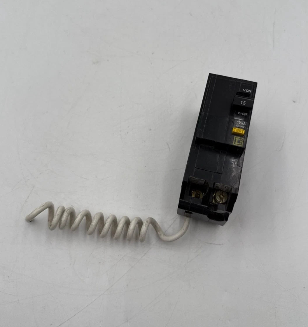Square D QO215GFI Circuit Breaker 15A 2P 120/240V 1PH 10kA QO Plug On 15 Amp Used