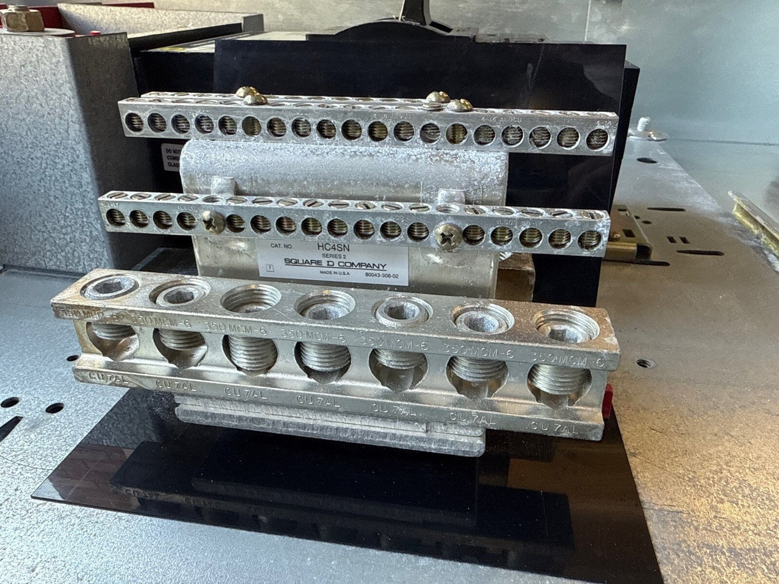 Square D I-Line Circuit Breaker 400A 480/277V 3PH 4W 18 Space MCB Main LA36400 Used