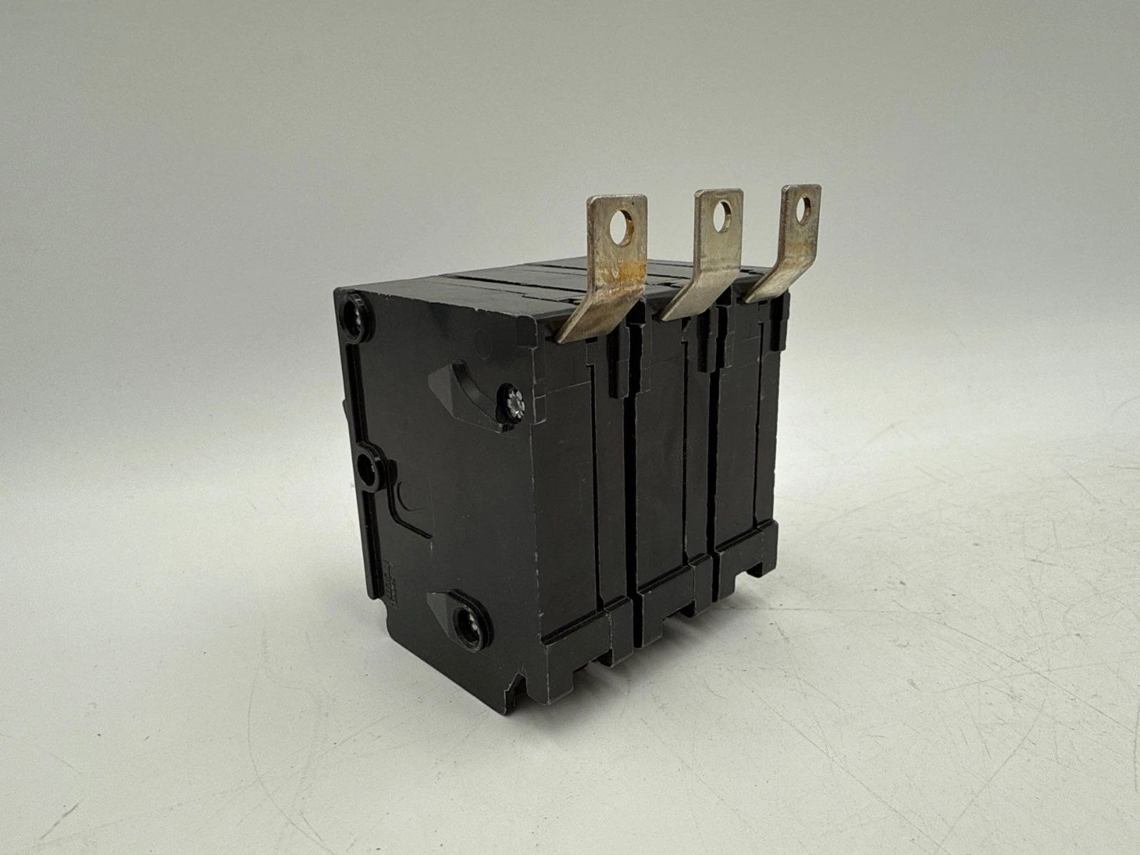 Siemens B330 Circuit Breaker 30A 3P 240V 3PH BL 30 Amp 3 Pole Bolt On Used