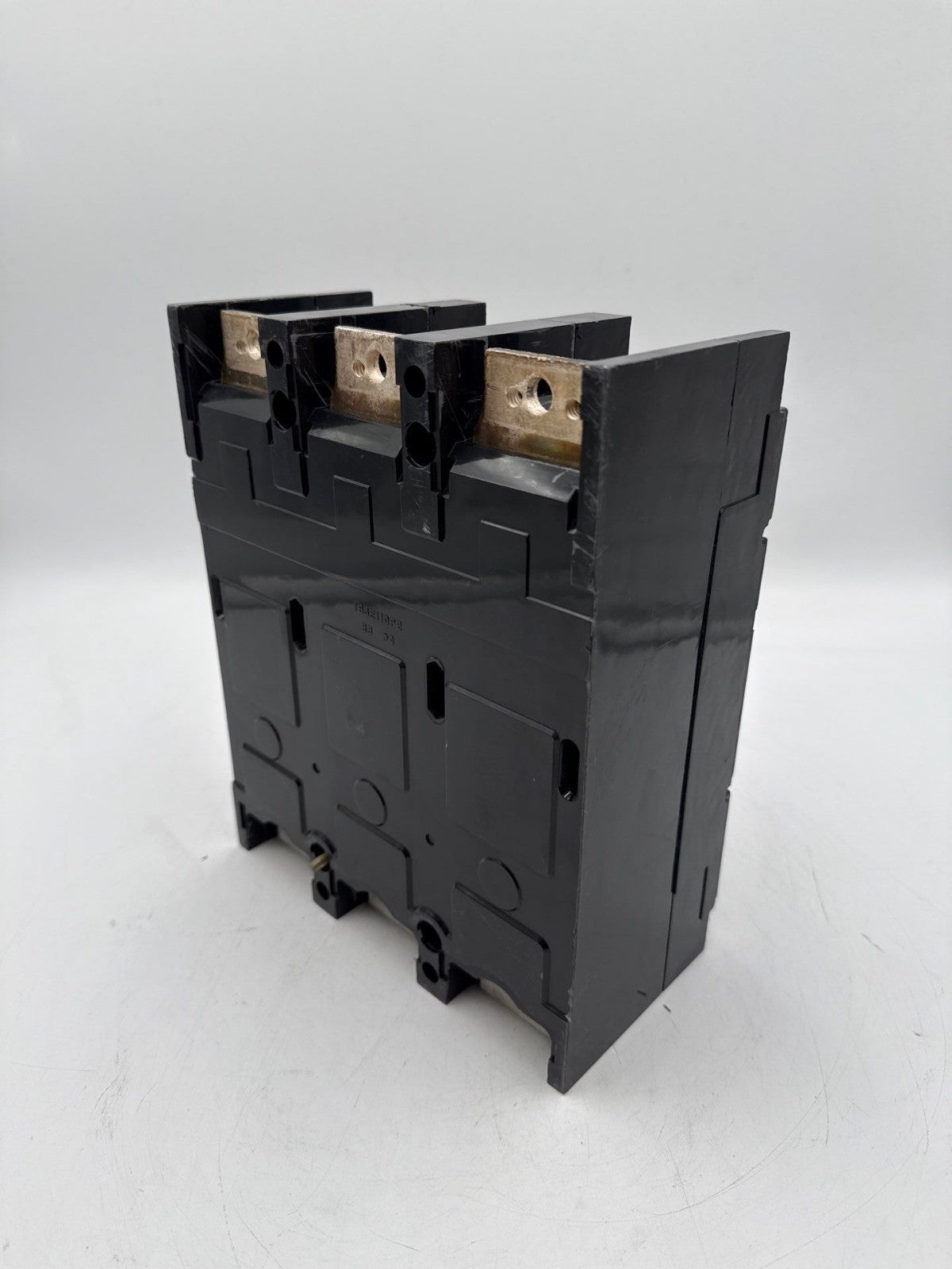 GE TJL4V2604 Circuit Breaker 400A 3P 600V 3PH TJL 400 Amp 3 Pole VersaTrip T4VT Used