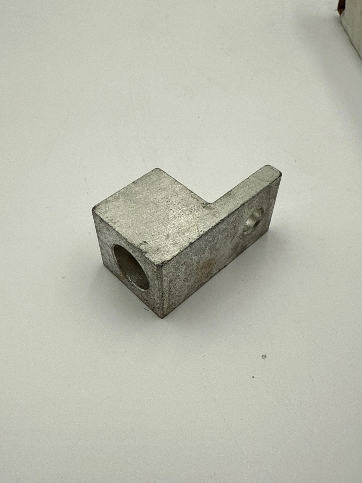 25PC Burndy KA29U 392015 Aluminum Mechanical Terminal Lugs #6-250KCMIL Lot of 25 New