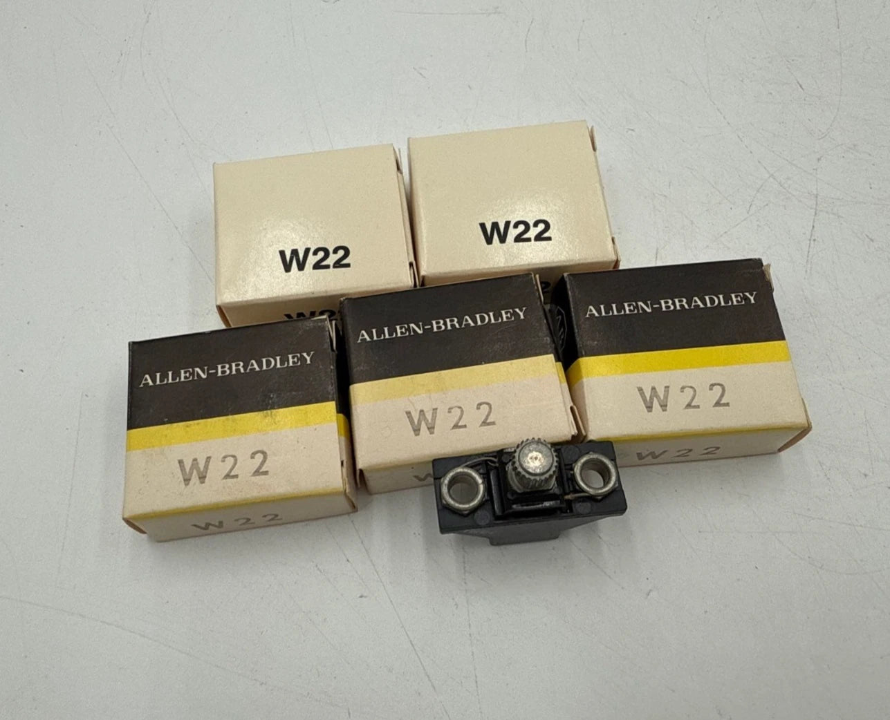 5PC Lot Allen Bradley W22 Thermal Overload Relay Heater Element Unit W-22 0.6Amp New