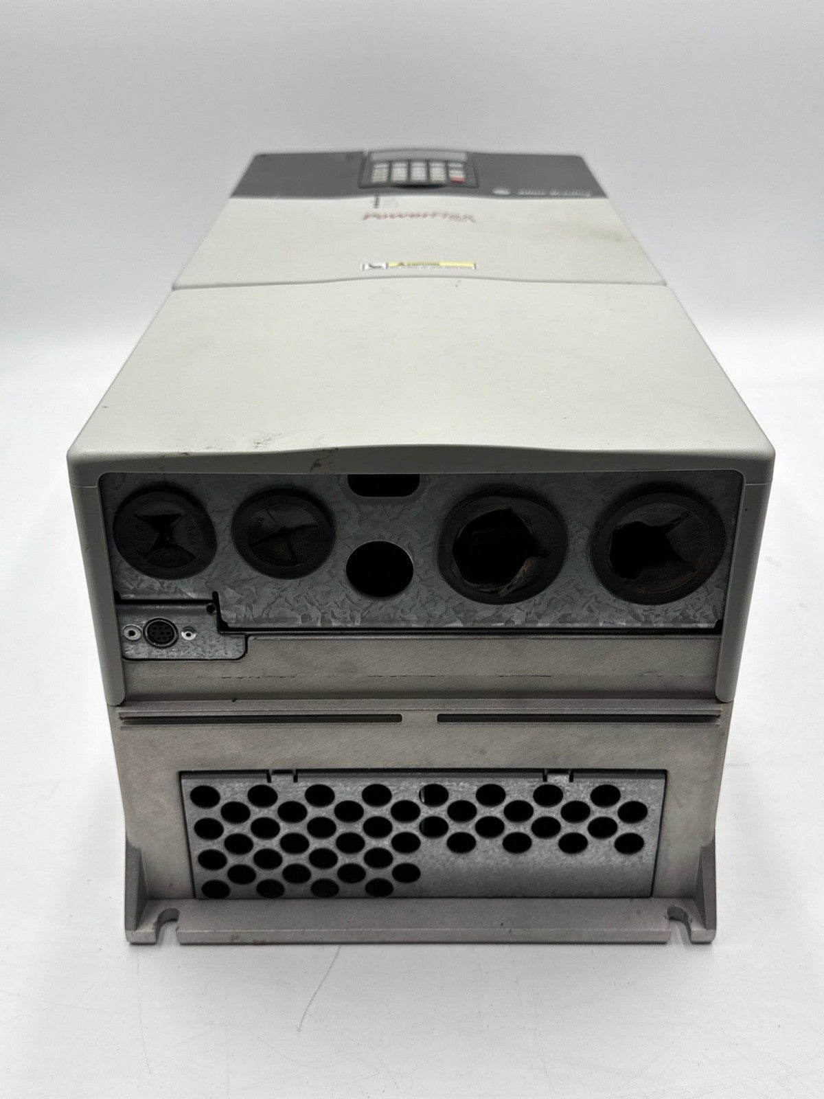 Allen Bradley 20BD040A3AYNAND0 PowerFlex 700 AC Drive 30HP 22kW 480V 3PH 47-63Hz Used