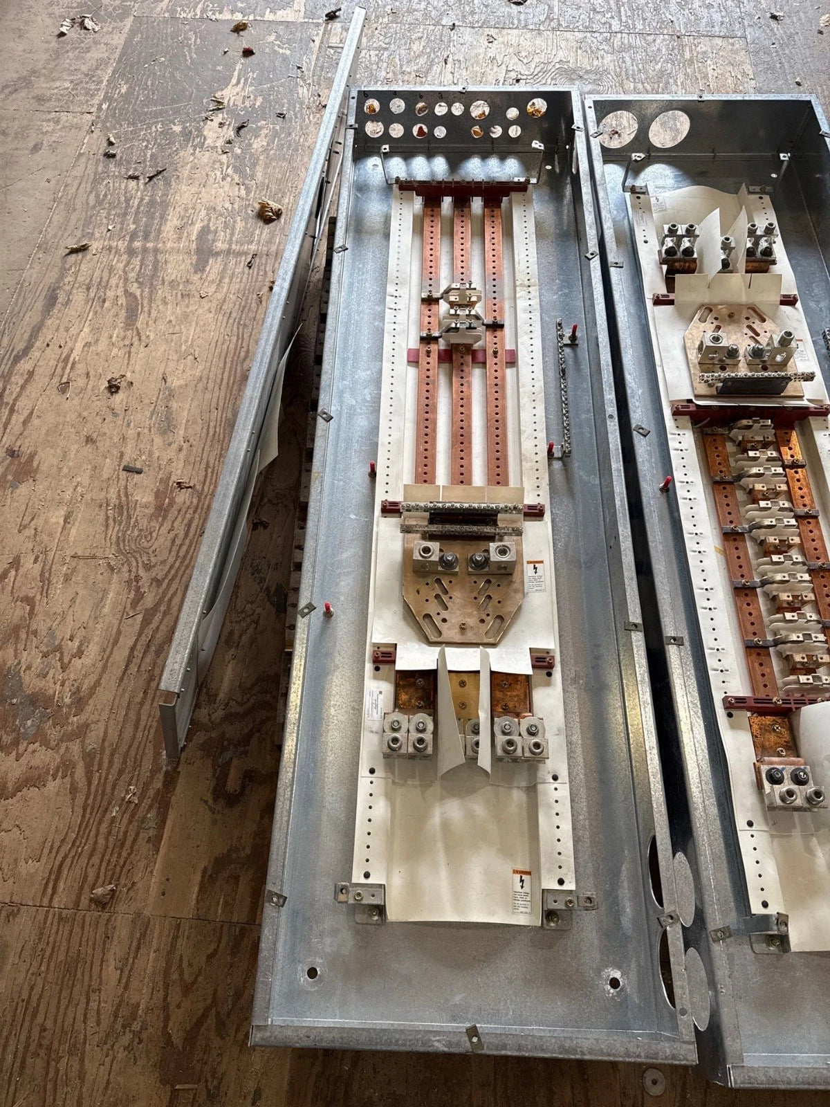 CH PRL3A Panelboard 600A 480/277V 3PH 4W MLO Panel 600 Amp Indoor YS2072 Used