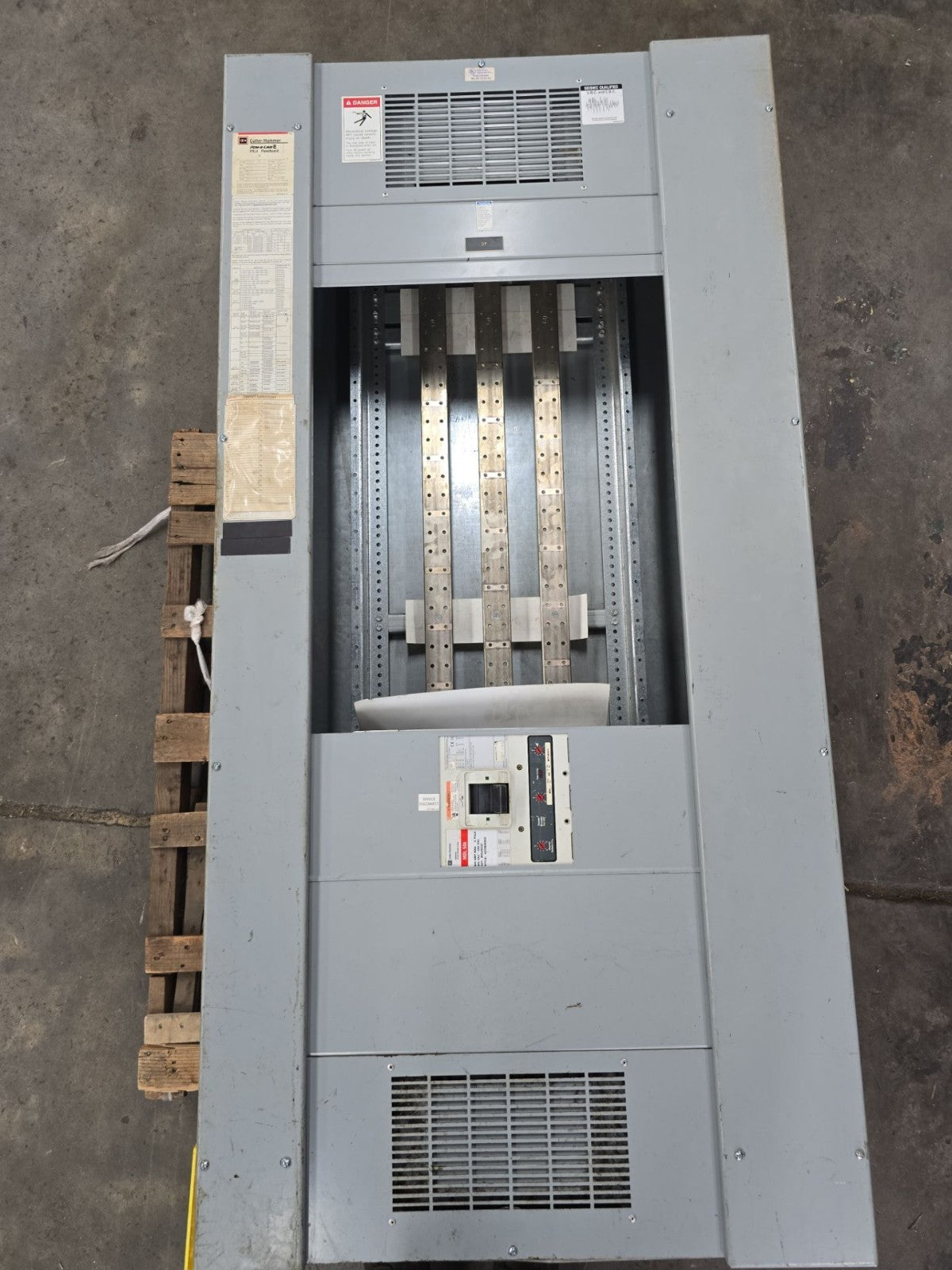 Cutler Hammer PRL4B Panelboard 800A 208/120V 3PH 4W MCB Panel 800 Amp MDL3800