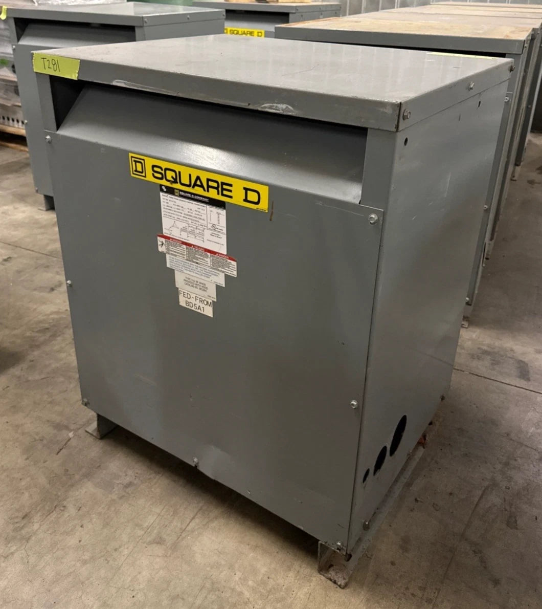 112.5KVA Square D EE112T3H Transformer 3PH Pri 480V Sec 208Y/120V Indoor T281 Used