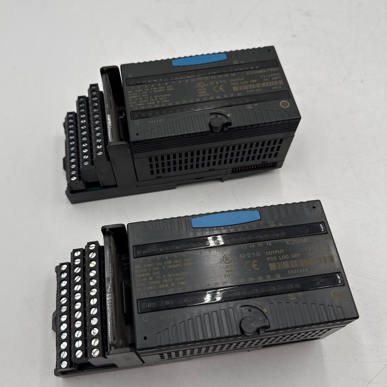 GE Fanuc IC200MDL750G VersaMax Output Module 0.5A 32 Point 12/24VDC Used