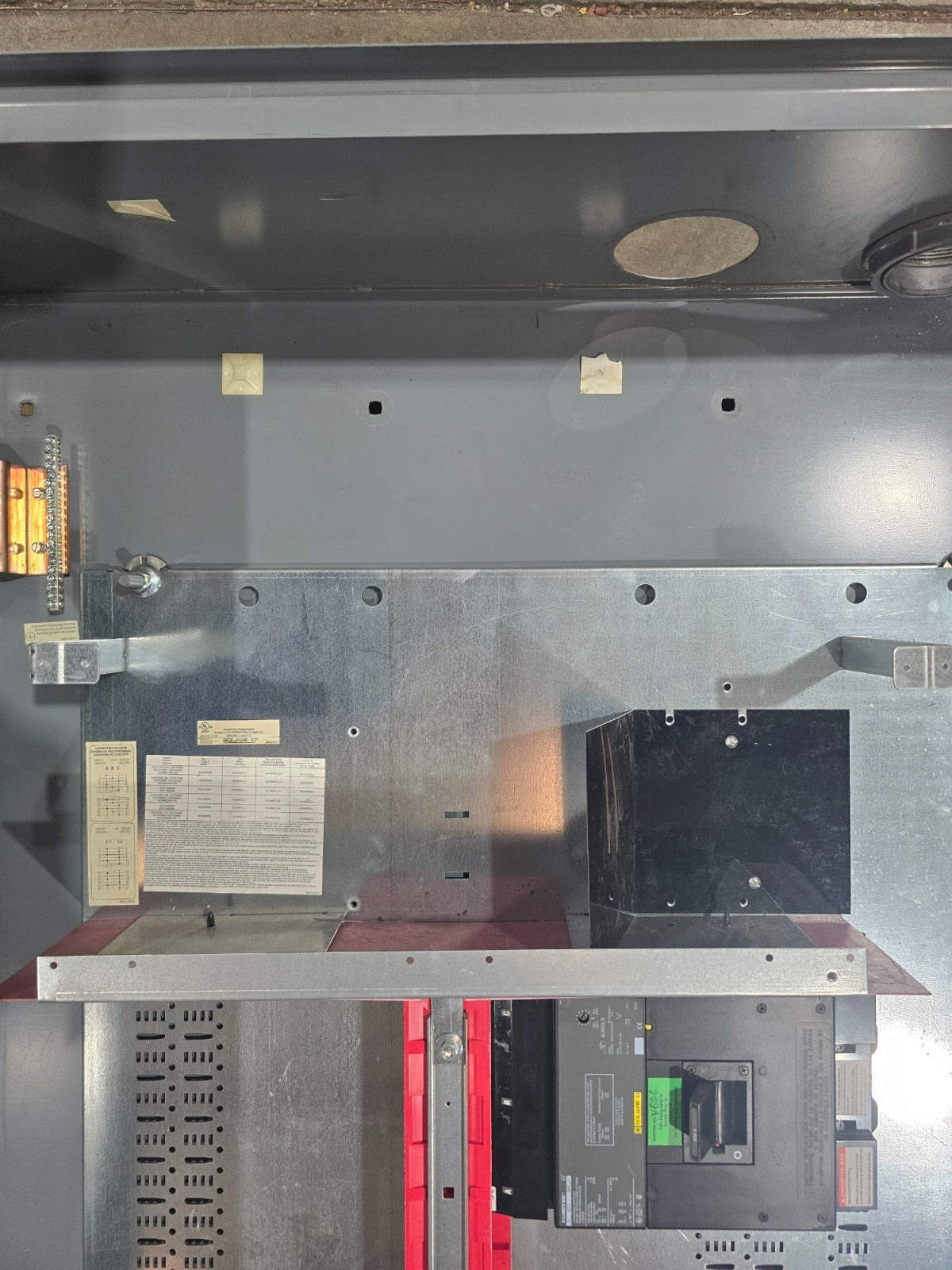 Sq D HCP I-Line Panel 400A 480V 3PH 3W MCB 400 Amp Panelboard LI36400 3R Encl Used