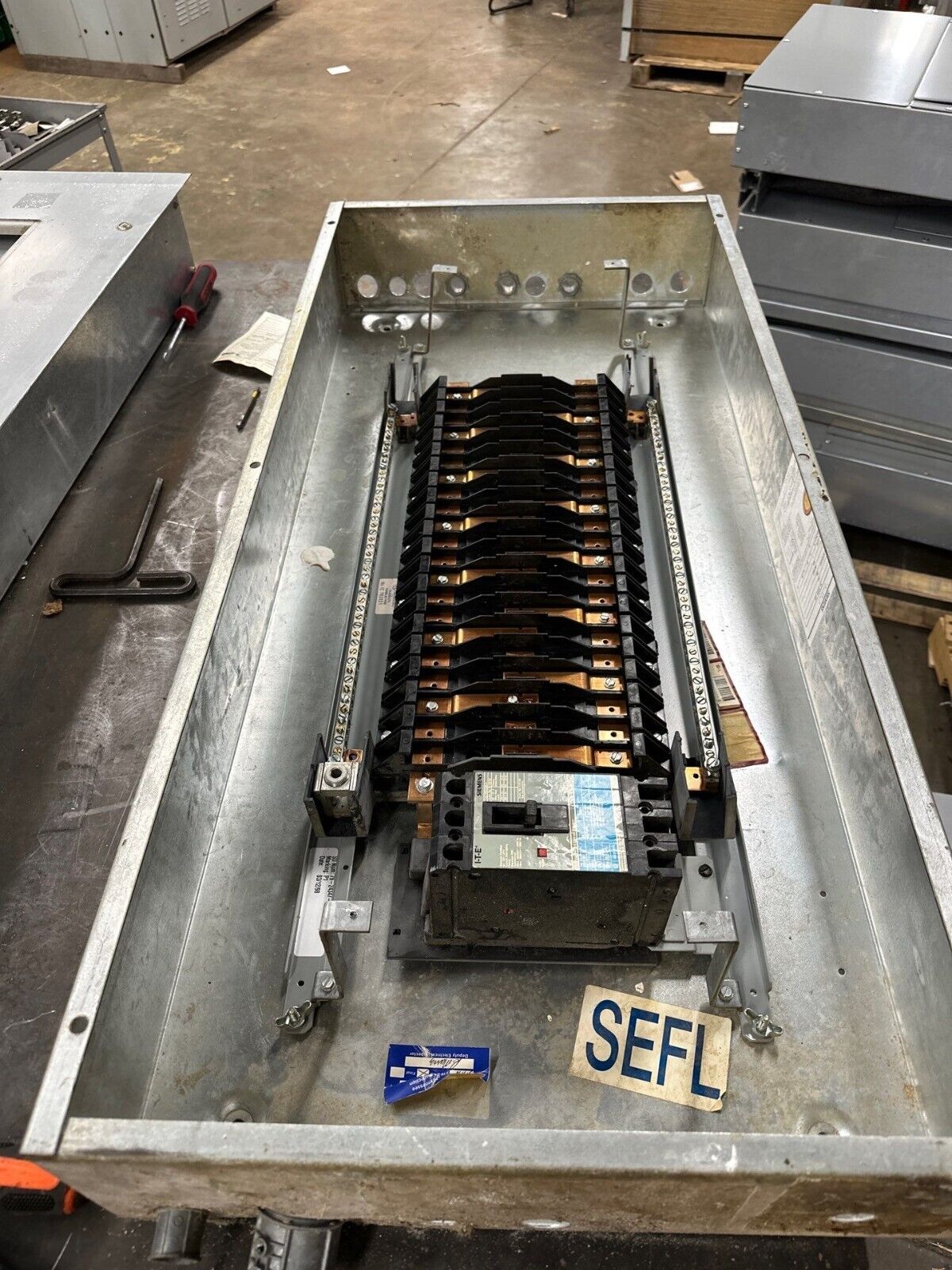 Siemens S1C42E4125CTS S1 Panelboard 250A 208Y/120V 3PH 4W MCB Indoor Encl 42 Cir P387 Used