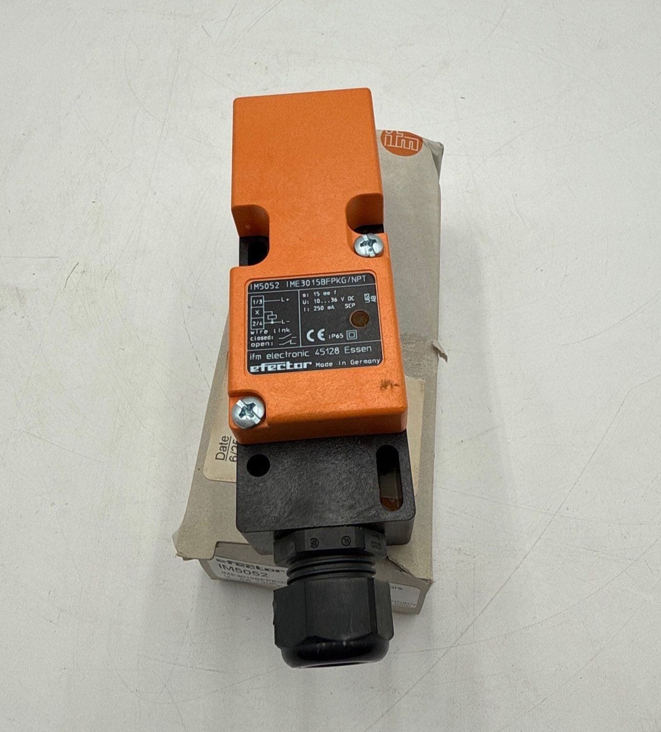 IFM IM5052 IME3015BFPKG/NPT RT Proximity Switch 10-36VDC New