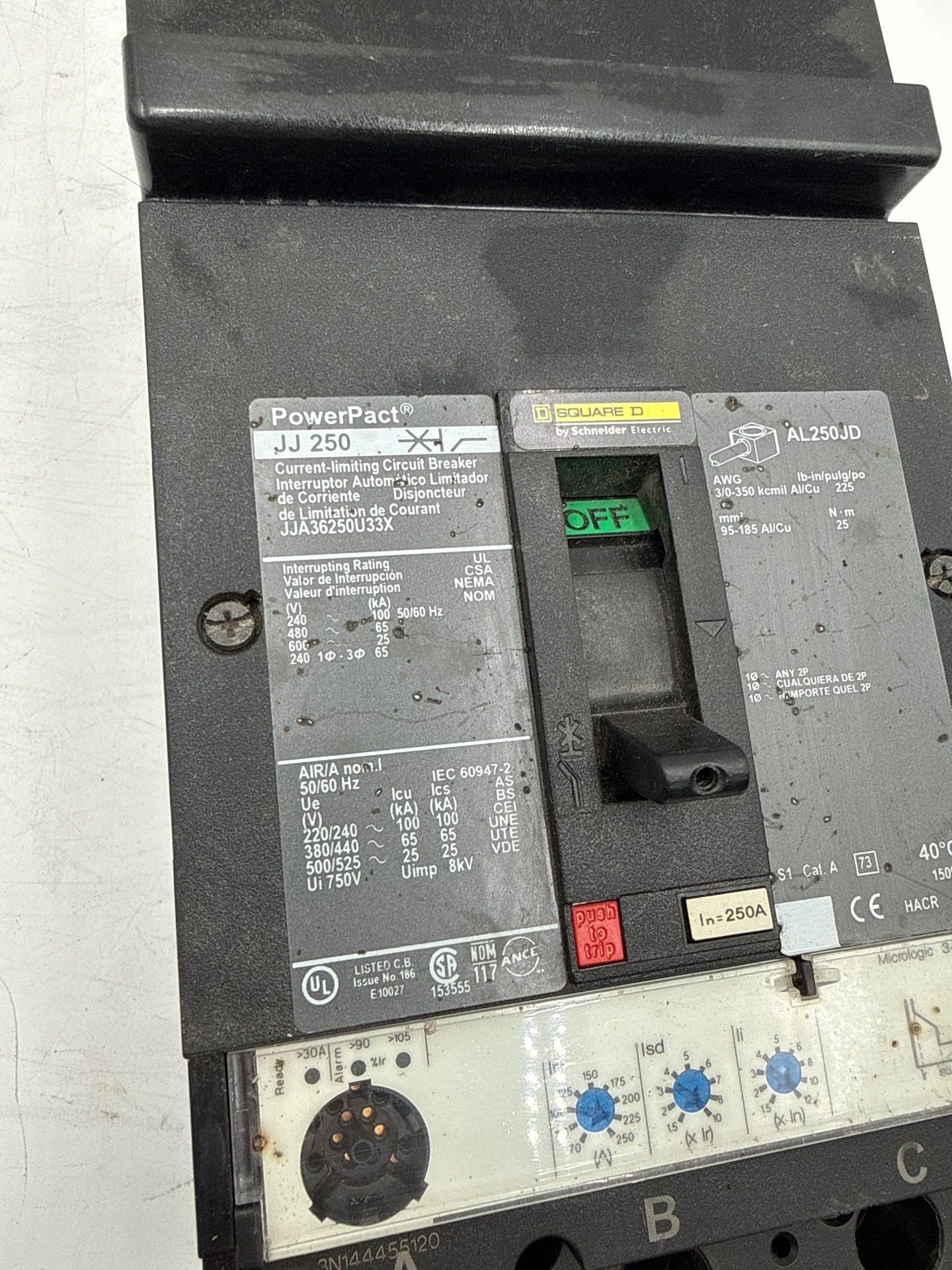 Square D JJA36250U33X I-Line Circuit Breaker 250A 3P 600V JJA 250 Amp 3 Pole Used
