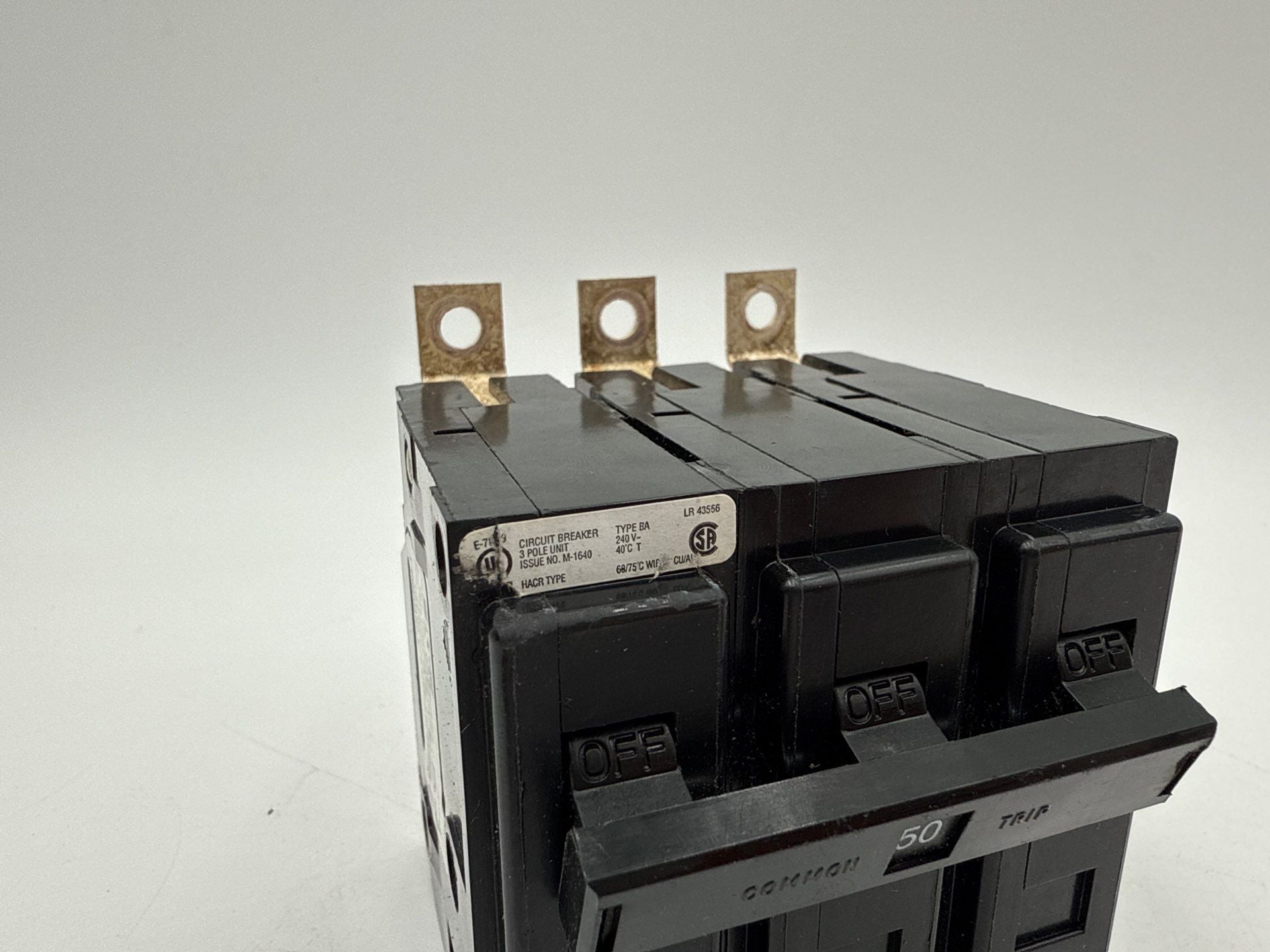 Eaton BAB3050H Circuit Breaker 50A 3P 240V BAB 50 Amp 3 Pole Bolt On 3PH BA350 Used